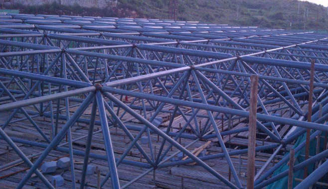 四平概述网架加工公司对网架保温隔热的办法